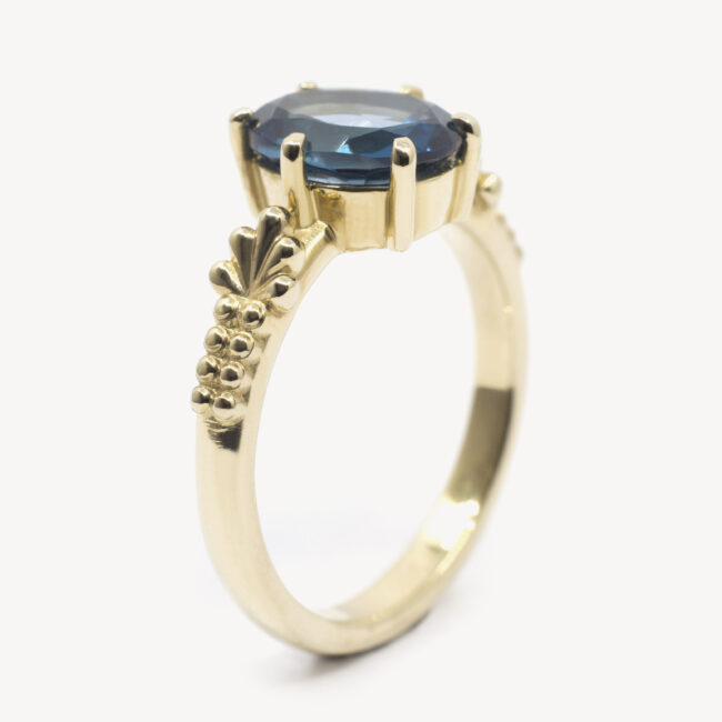 gold topaz ring