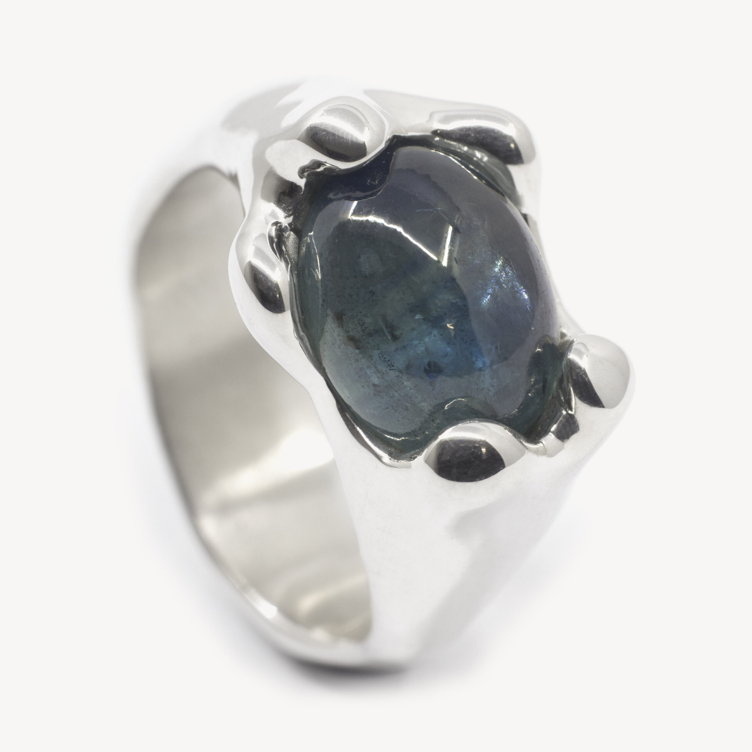 silver sapphire ring