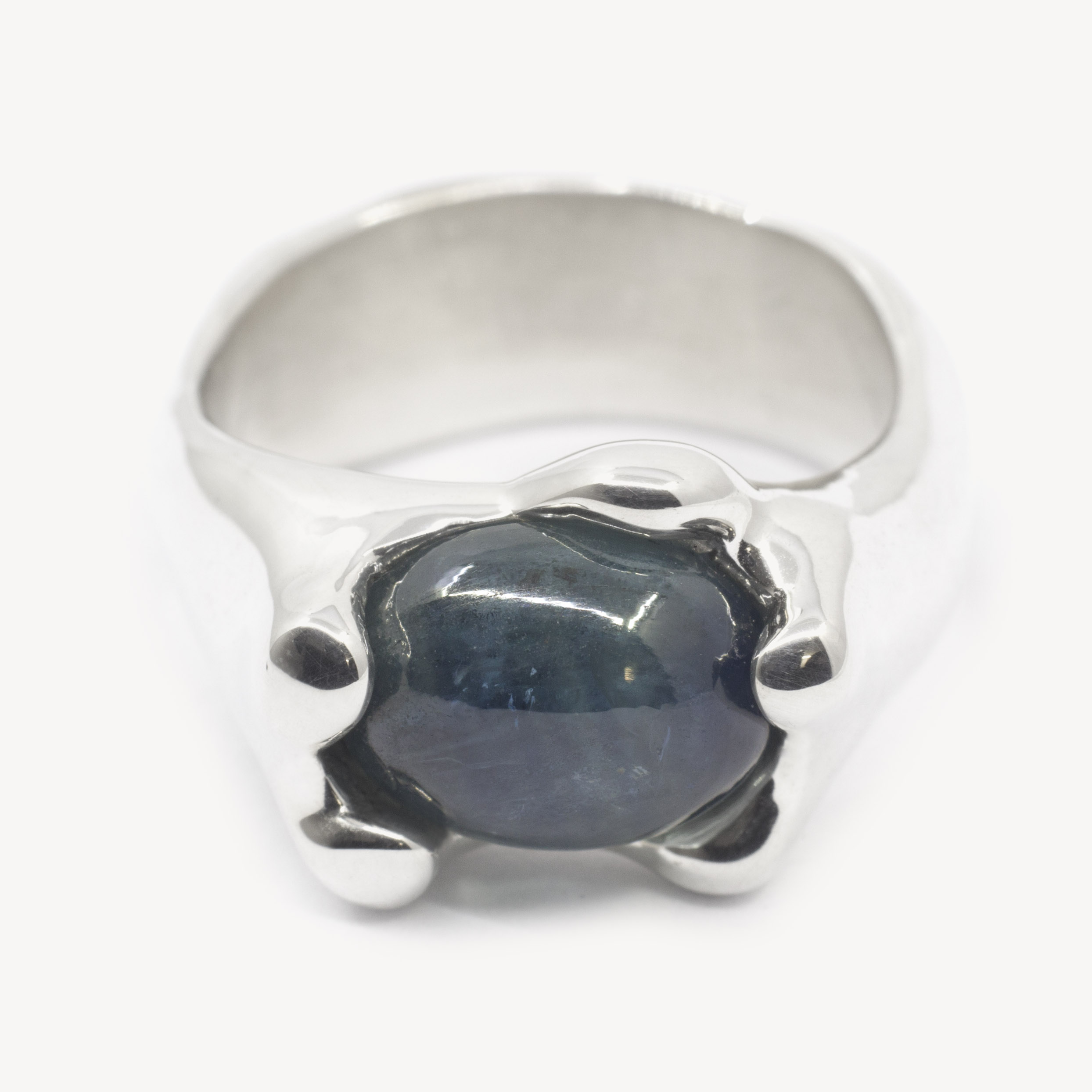 silver sapphire ring