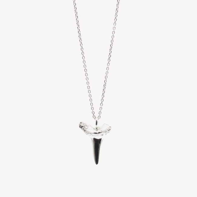 jaws pt.11 pendant
