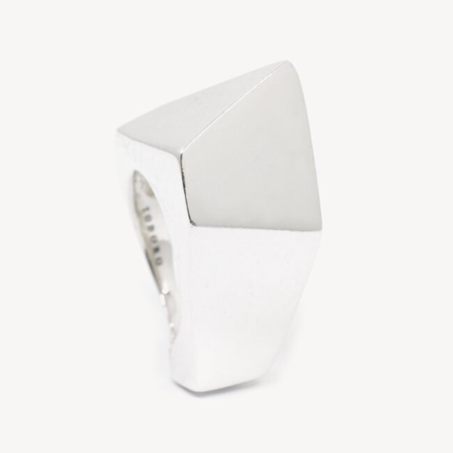 house of silver ring