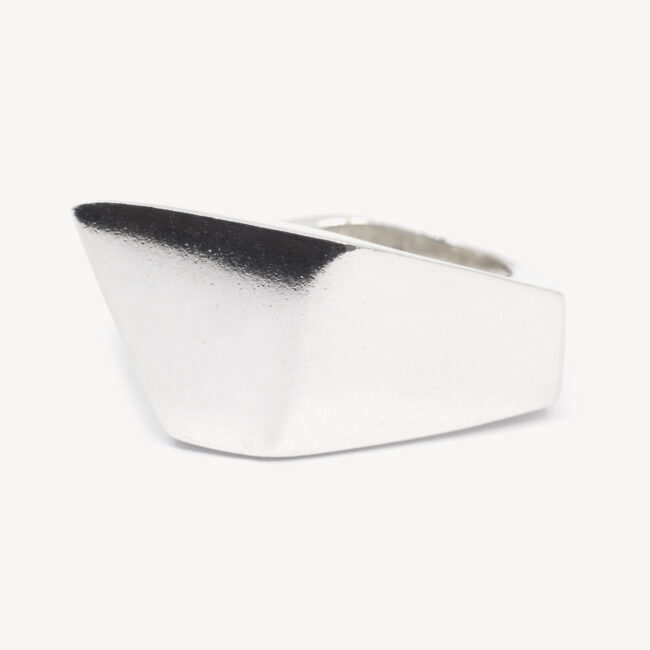 house of silver ring
