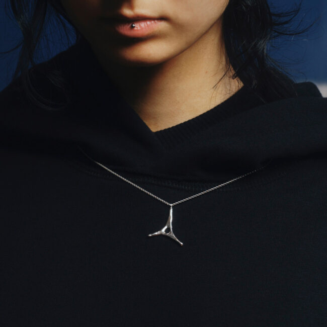 ://[WEB] pendant < iii >