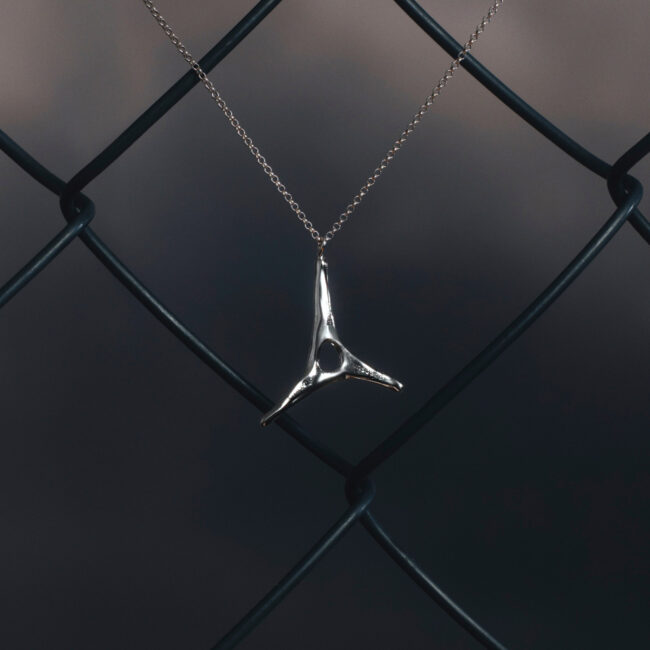 ://[WEB] pendant < iii >