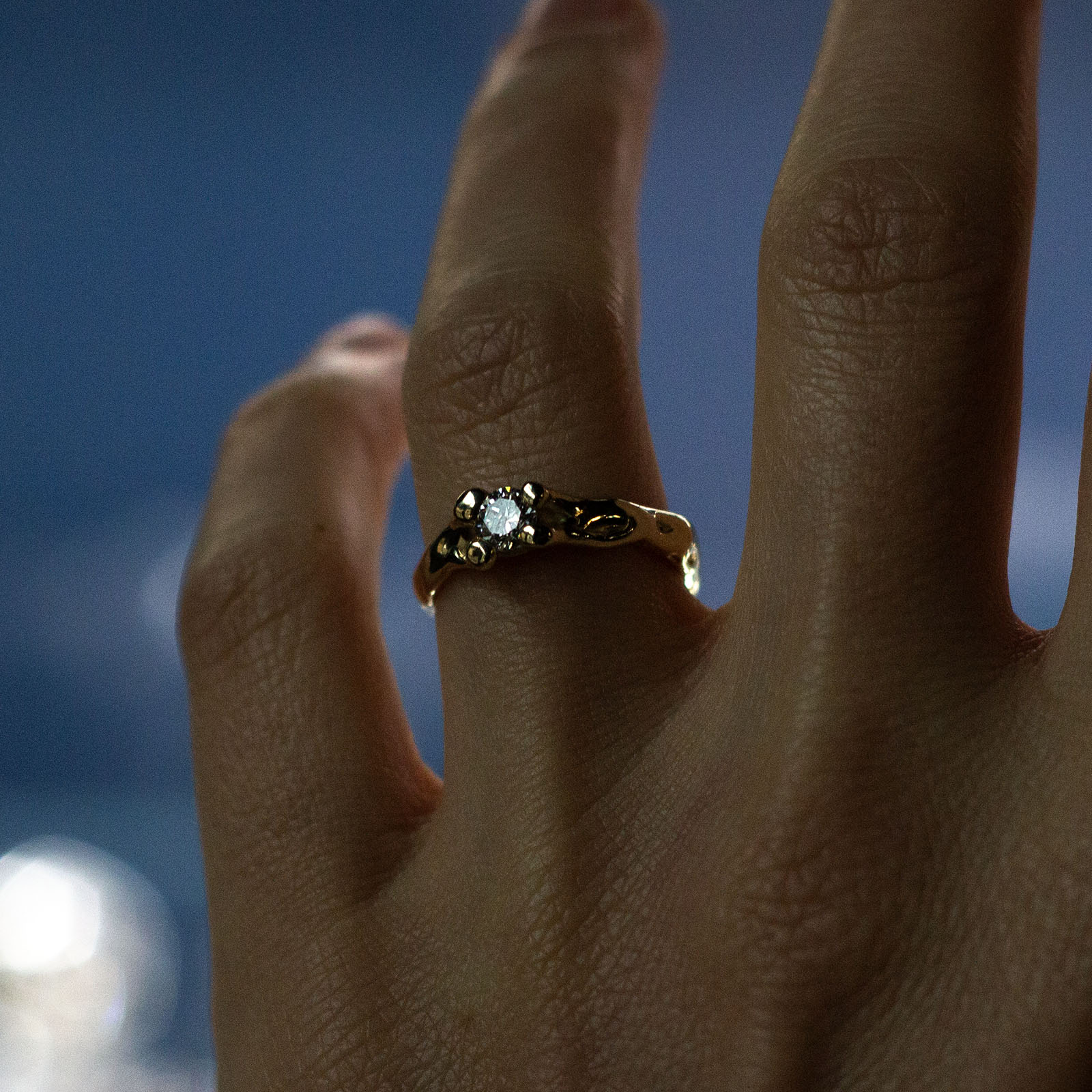 pierścionek z diamentem